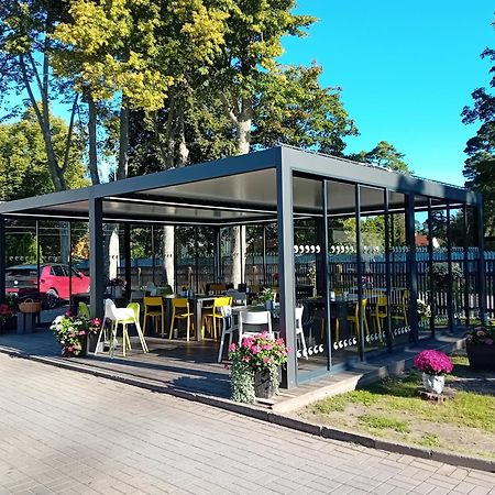 Hotel Juras Brize Windawa Zewnętrze zdjęcie