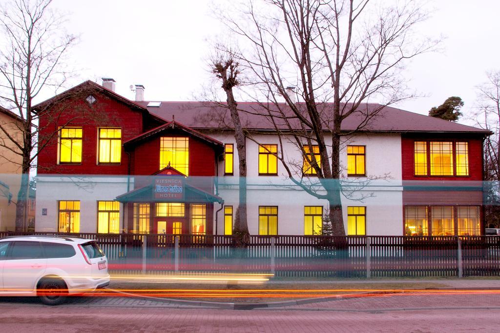 Hotel Juras Brize Windawa Zewnętrze zdjęcie