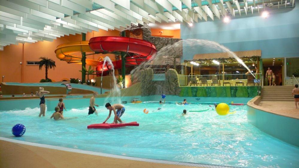 Hotel Juras Brize Windawa Zewnętrze zdjęcie